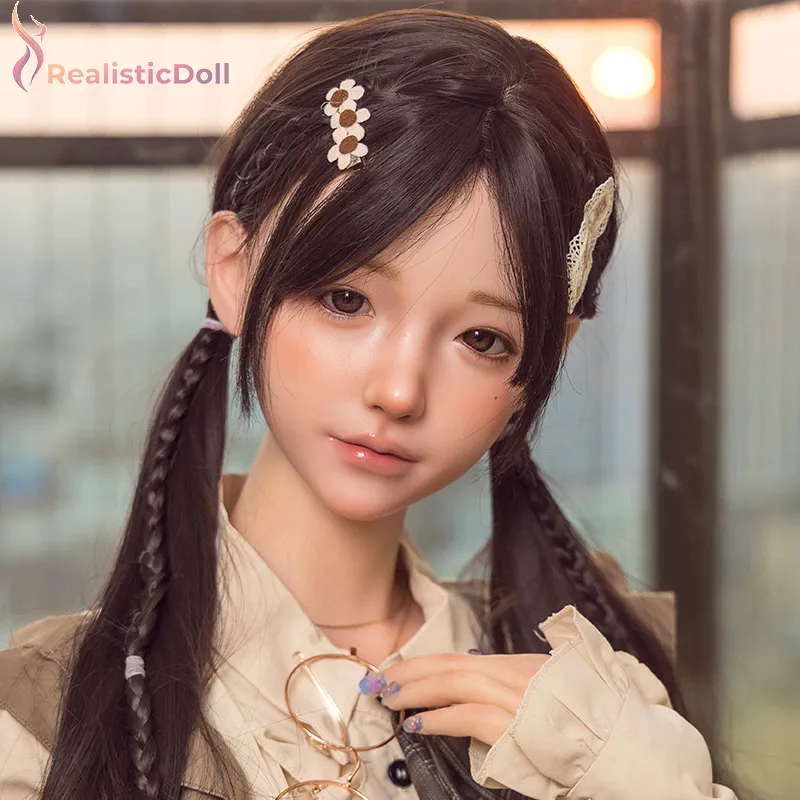 020-Sylvia.webp